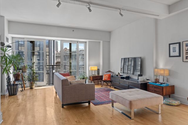 $1,150,000 | 57 Front Street, Unit 603 | DUMBO