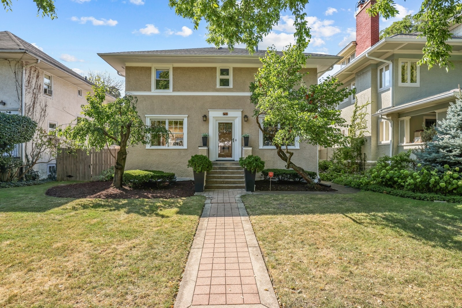 a front view of house with yard