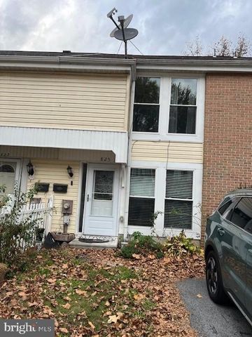 $1,900 | 825 Summit Chase Drive | Southwest Reading