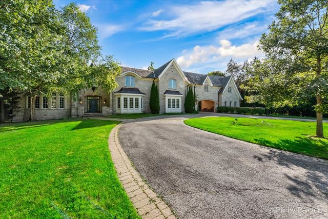 $2,800,000 | 388 North Deere Park Drive East | Highland Park