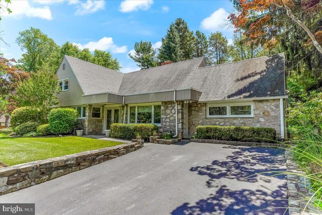 $679,000 | 947 Meetinghouse Road | Jenkintown