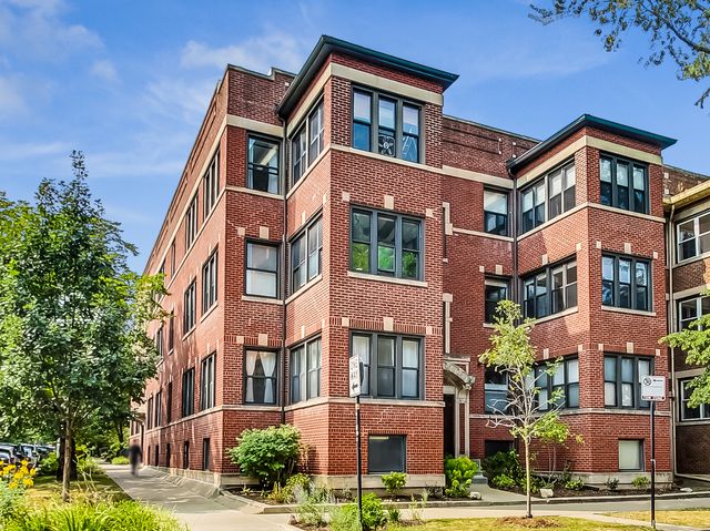 $296,000 | 5502 North Glenwood Avenue, Unit 2 | Andersonville