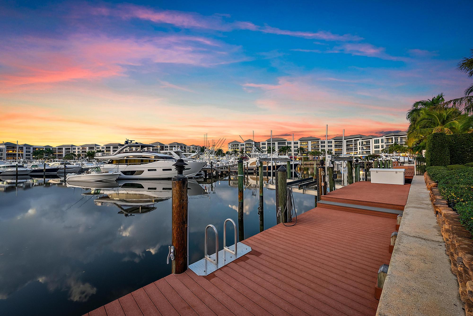 Dock View