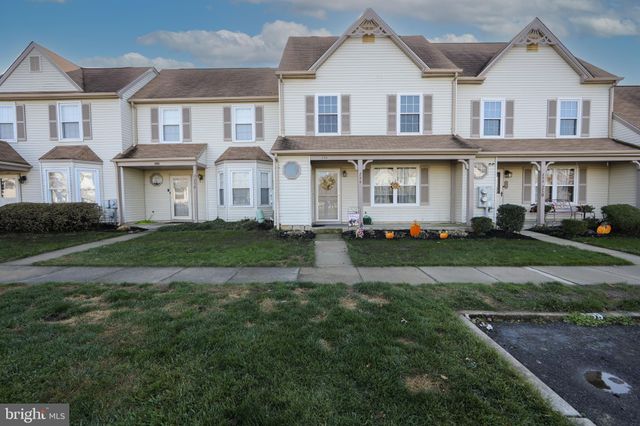 $229,000 | 256 Knoll Drive | Gloucester Township - Camden County