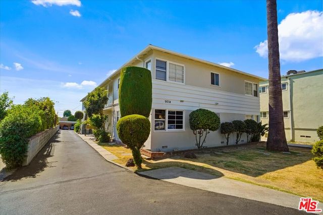 $2,325,000 | 9074 Huntington Drive | East San Gabriel