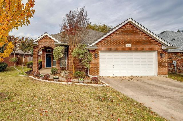 $375,000 | 8320 Patreota Drive | Benbrook