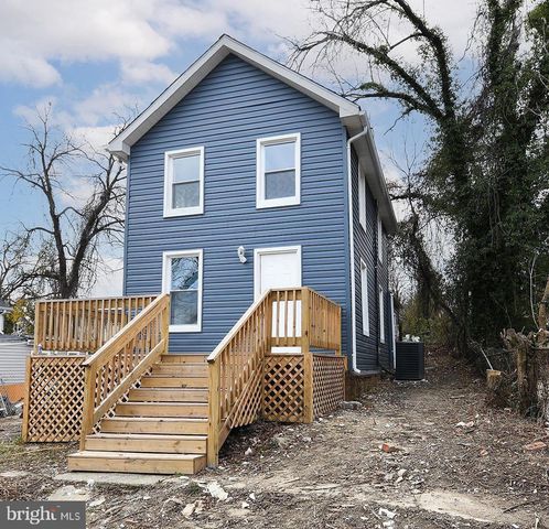 $249,900 | 709 Willow Avenue | Wilson Park