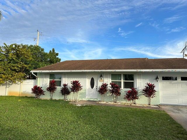 $3,200 | 4274 Centurian Circle | Greenacres