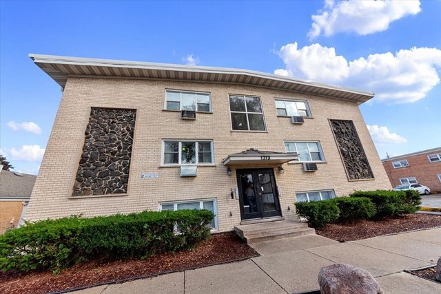 $1,125 | 1213 34th Avenue, Unit 11 | Melrose Park