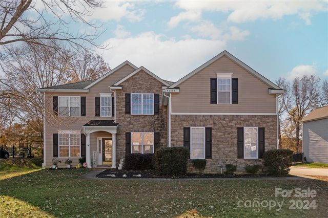 $599,999 | 4805 Sandtyn Drive | New Towne Village