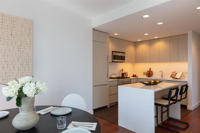 $9,998 | 200 West 67th Street, Unit 2D | Upper West Side