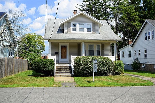 $389,900 | 37 Overlook Avenue | Brockton