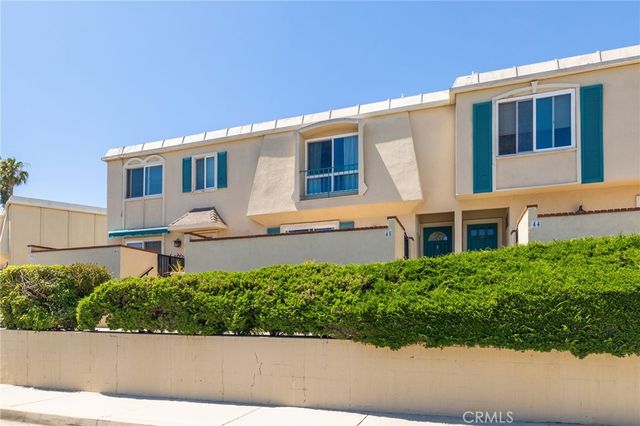 $719,900 | 1951 Rolling Vista Drive, Unit 45 | South Bay