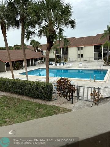 $2,000 | 5498 Courtyard Drive, Unit 5498 | Coral Gate