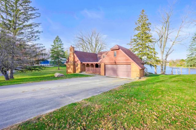 $325,000 | 3661 Southwest Indian Trail Lake Road | Union Township - Randolph County