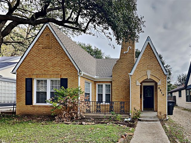 $2,399 | 3215 Cockrell Avenue | Bluebonnet Place