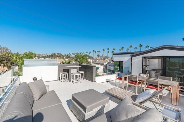 $25,000 | 418 Fernleaf Avenue | Corona del Mar