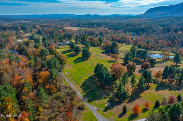 $3,900,000 | 685 South Egremont Road | Great Barrington