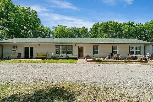 $425,000 | 360 Kingman Road | Greenwood Township - Franklin County