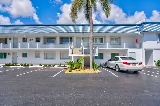 $379,000 | 316 Southwind Court, Unit 207 | North Palm Beach