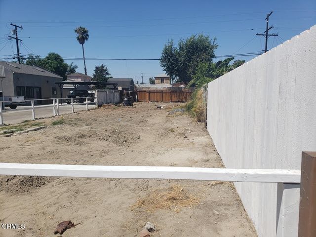 $330,000 | 10325 California Avenue | Southeast LA