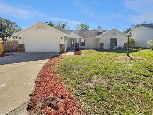 $371,000 | 6314 Lake Horseshoe Drive | Pine Hills