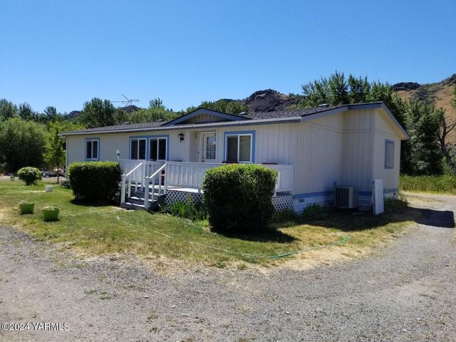 $369,000 | 11992 Highway 12