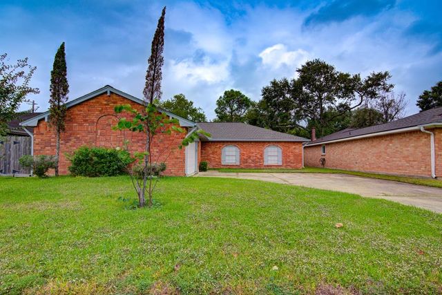 $269,900 | 10007 Rustic Gate Road | La Porte-Shoreacres