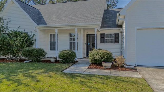 $355,000 | 438 Equinox Circle | Summerville