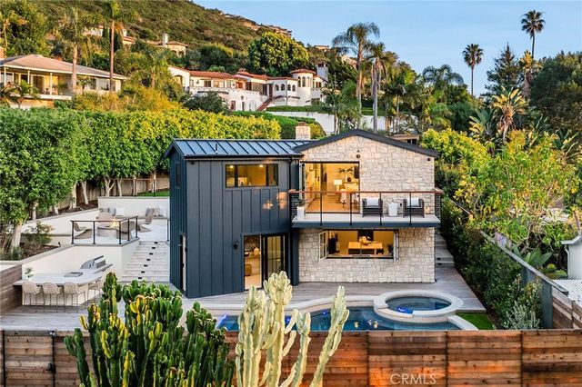 $4,350,000 | 31831 Sunset Avenue | South Laguna Beach