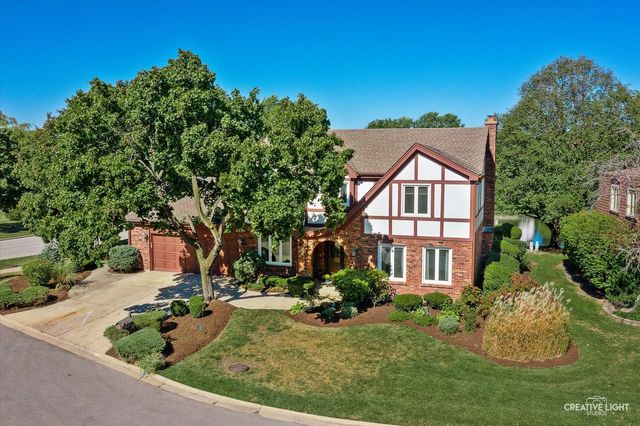 $625,000 | 2550 Haverhill Court | Arlington Heights