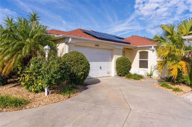 $329,400 | 1442 Almanza Drive | The Villages