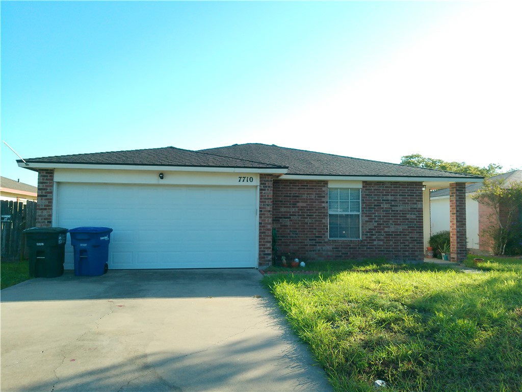 a front view of house with yard