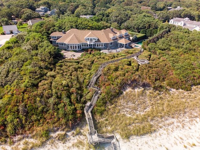 $5,750,000 | 6 Cranberry Lane | East Sandwich