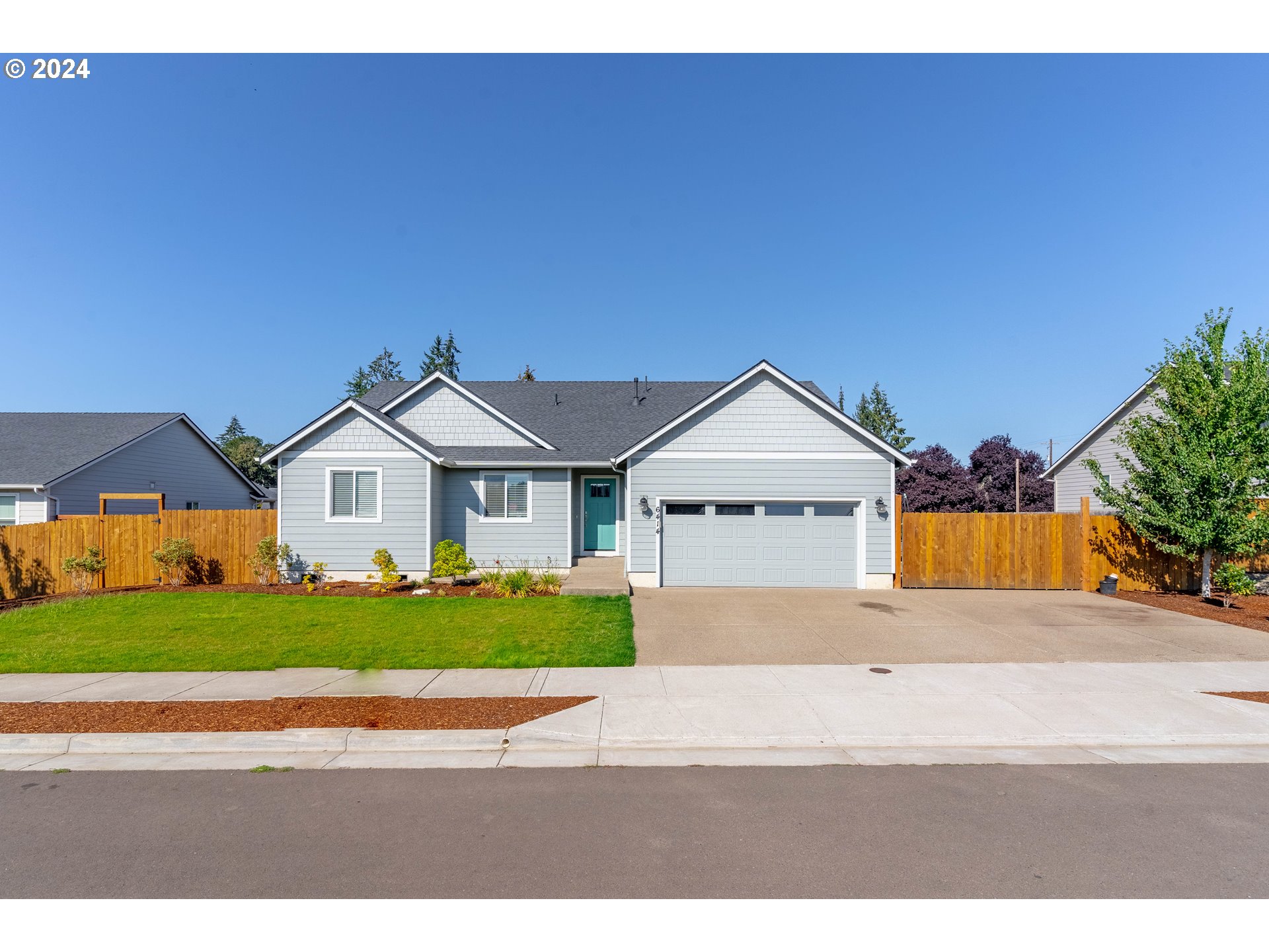 a view of house and outdoor space