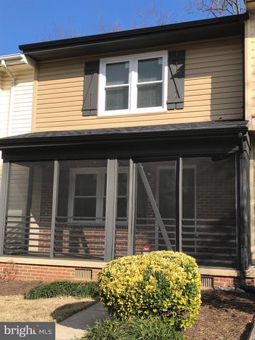 $1,700 | 107 North Church Street | Charles Town