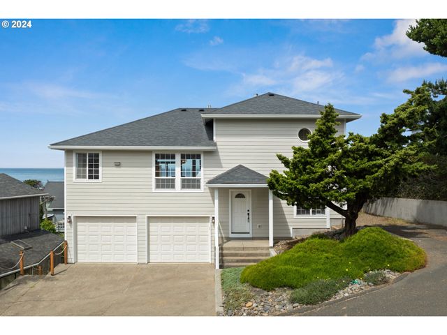 $1,262,500 | 5053 Northwest Keel Avenue | Lincoln City