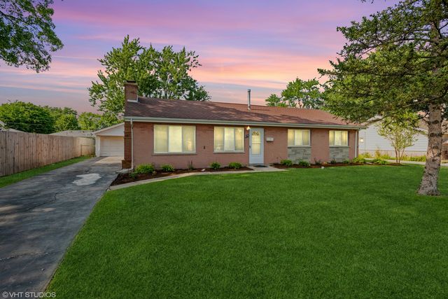 $319,900 | 50 Maricopa Lane | Hoffman Estates