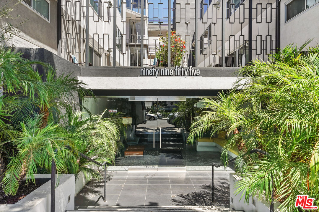 a view of outdoor space yard and patio