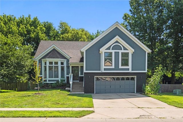 $475,000 | 14905 Hemlock | Shawnee Mission