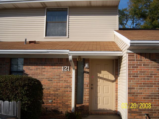 $1,395 | 121 Classic Manor Court | Lovejoy