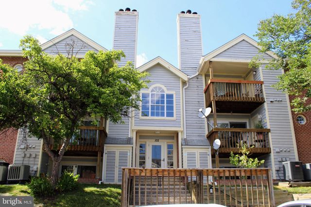 $1,900 | 102 Three Coin Way, Unit 202 | Cromwell Fountain