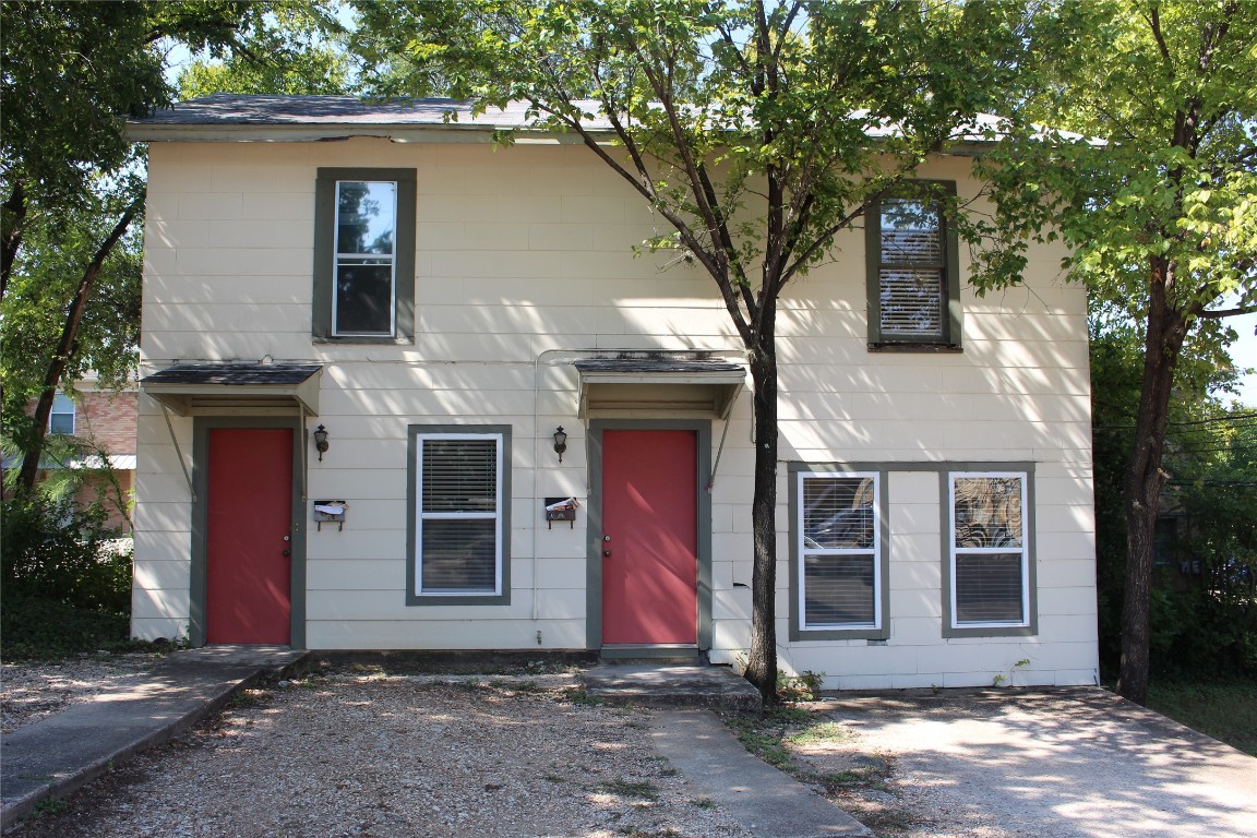 a front view of house with yard