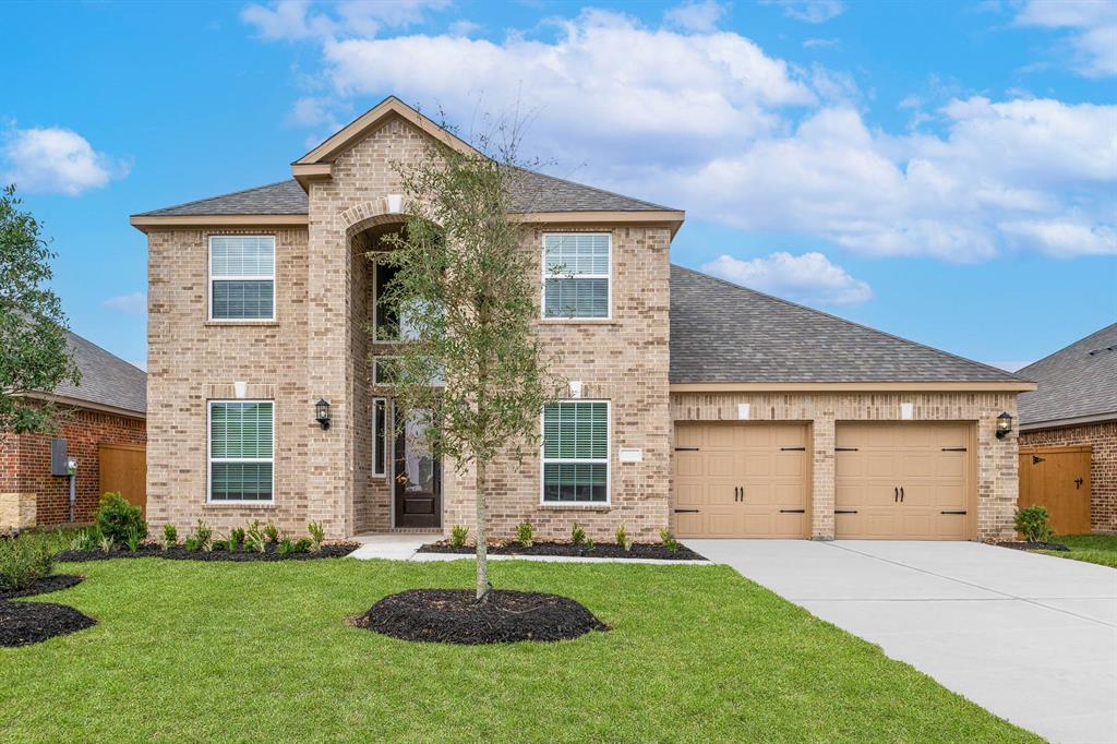 The Redwood by LGI Homes features 4 Bedrooms/3.5 Bathrooms and has plenty of space for entertaining family and friends! This home is to be built at 3118  Bolt Rope Drive.