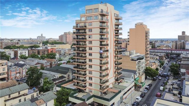 $919,000 | 3015 Brighton 6th Street, Unit 9A | Brighton Beach