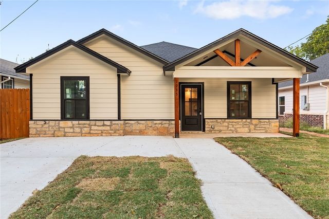 $276,999 | 1935 Ross Avenue | Baylor University