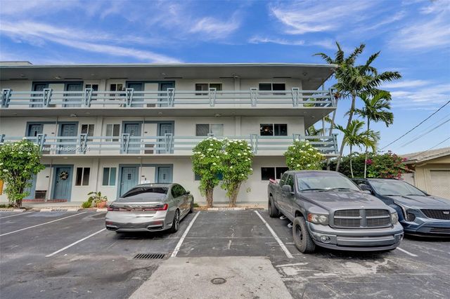 $349,900 | 1535 Southeast 15th Street, Unit 208 | Harbordale