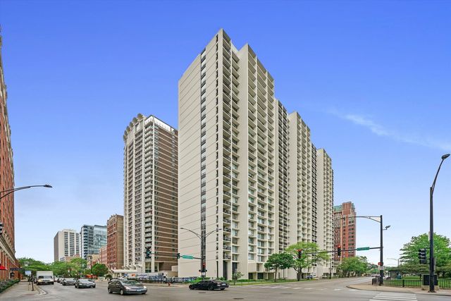 $425,000 | 3200 North Lake Shore Drive, Unit 605 | Harbor House