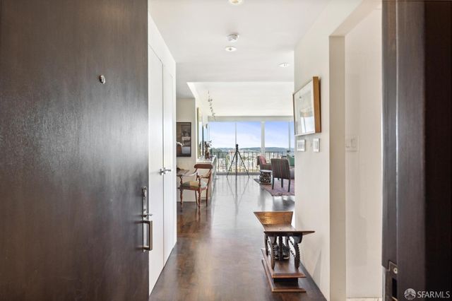 $3,795,000 | 1333 Jones Street, Unit 1606 | Nob Hill