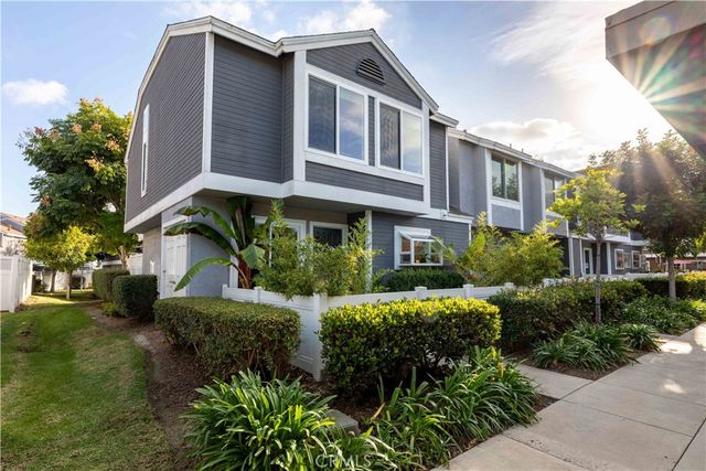 $730,000 | 115 Briarwood Lane, Unit 109 | Aliso Viejo